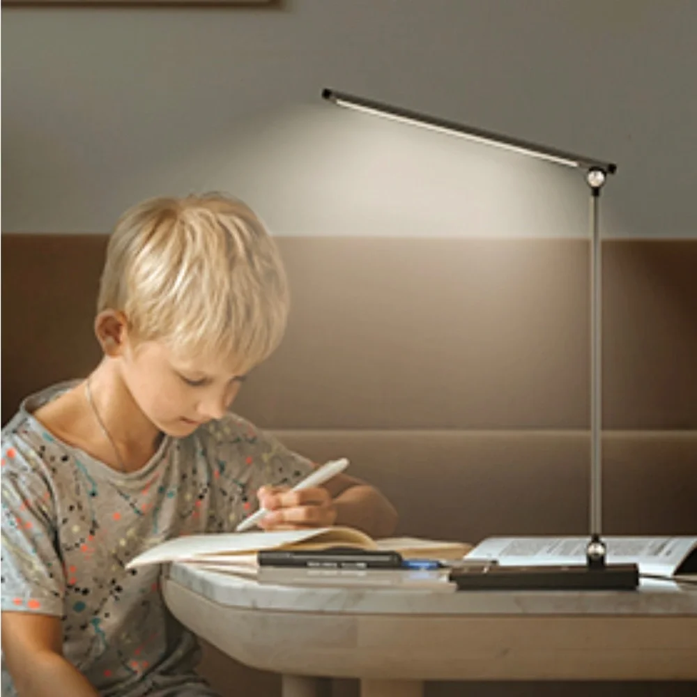 Led Lamp NWT